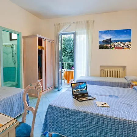 Cleopatra Ischia
