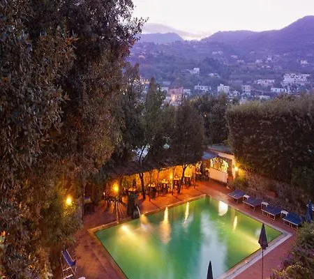 Hotel Cleopatra