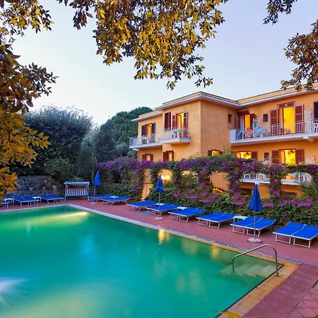 Cleopatra Hotel